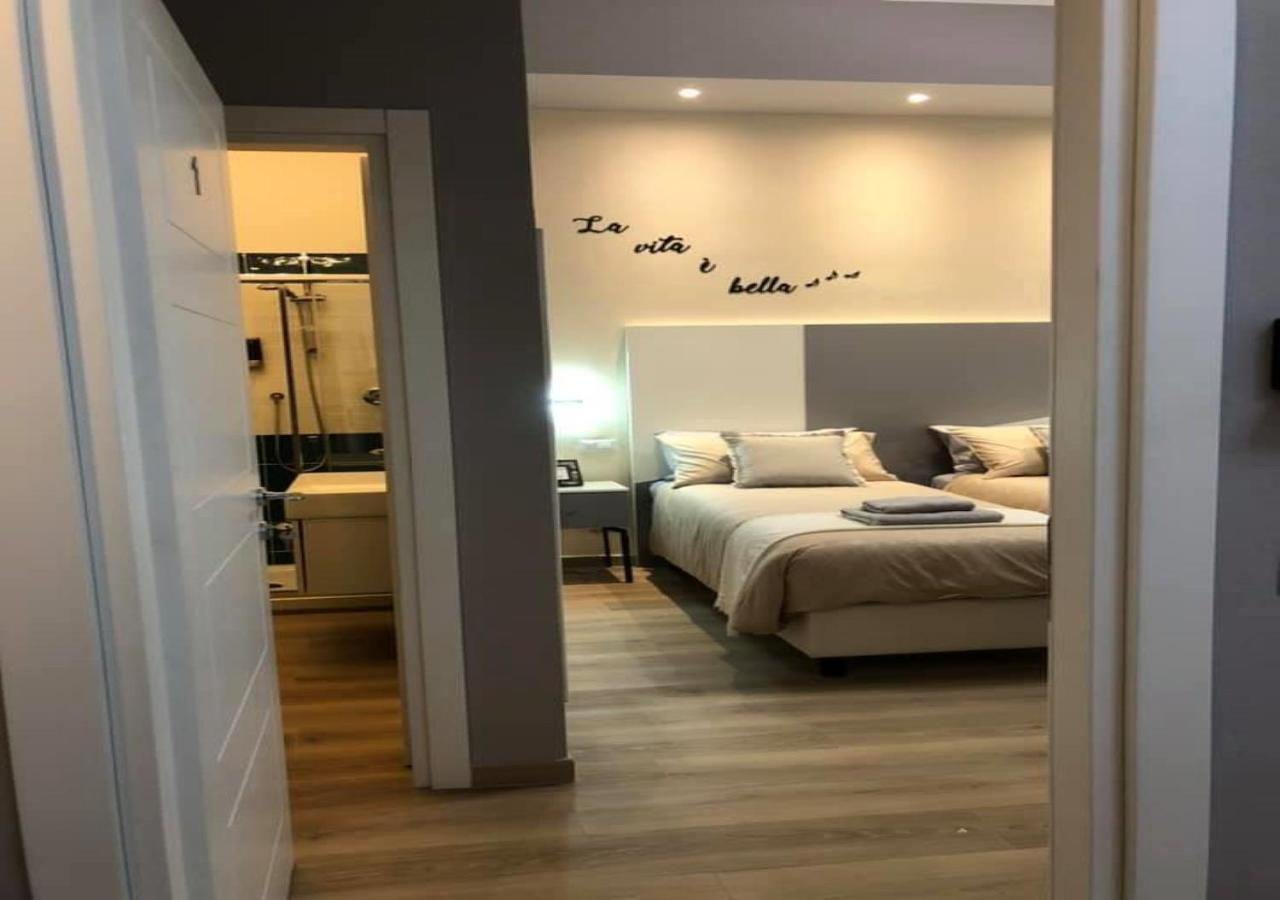 Room Sweet Room 2 Болоня Екстериор снимка